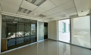 RENTO OFICINA CERCA DE PLAZA AMERICAS