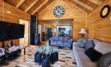 Se vende Parcela con hermosa casa en Marchigue