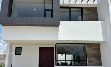 Casa en Venta Pachuca, privada de pocas casas con seguridad 24/7. Monterreal