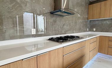 Casa en Venta Pachuca, privada de pocas casas con seguridad 24/7. Monterreal