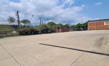 ALQUILO LOTE 2200 M2 ARROYOHONDO YUMBO VITRINA CORPORATIVA