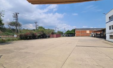 ALQUILO LOTE 2200 M2 ARROYOHONDO YUMBO VITRINA CORPORATIVA