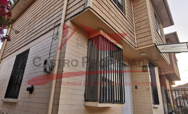 Hermosa Casa de Dos Pisos, 3 Dormitorios, 3 Baños, Villa el Sendero, Comuna de Quilicura.