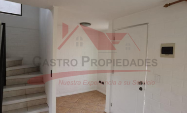 Hermosa Casa de Dos Pisos, 3 Dormitorios, 3 Baños, Villa el Sendero, Comuna de Quilicura.