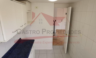 Hermosa Casa de Dos Pisos, 3 Dormitorios, 3 Baños, Villa el Sendero, Comuna de Quilicura.