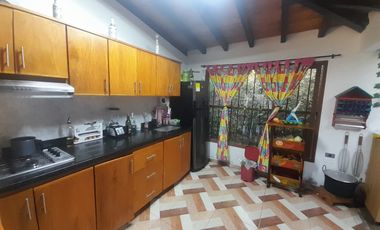 SE VENDE CASA FINCA EN MARINILLA ANTIOQUIA