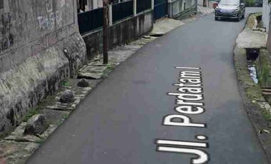 dijual rumah luas terawat