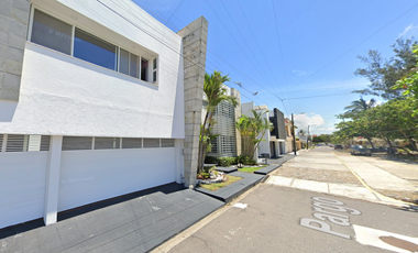 VENTA DE CASA EN BOCA DEL RIO VERACRUZ COLONIA COSTA DE ORO