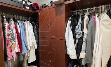 Casa en venta dentro de coto exclusivo en Ciudad Granja, Zapopan