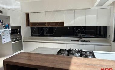 Casa en venta dentro de coto exclusivo en Ciudad Granja, Zapopan