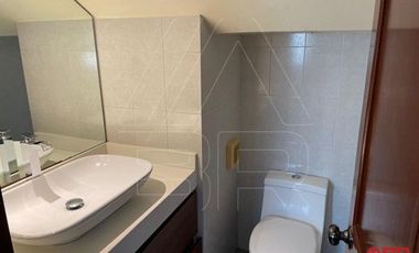 Casa en venta dentro de coto exclusivo en Ciudad Granja, Zapopan