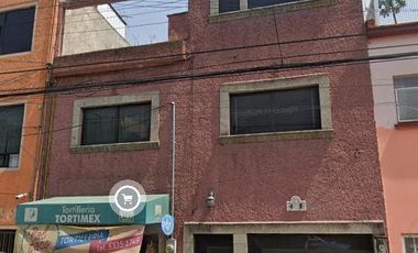 Casa con Local Comercial en Vértiz Narvarte