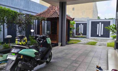 Rumah Siap Huni 565 m² + Bangunan Joglo – Hanya 2 Menit dari Stadion Manahan, Sumber Banjarsari Surakarta – SHM