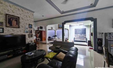 Rumah Siap Huni 565 m² + Bangunan Joglo – Hanya 2 Menit dari Stadion Manahan, Sumber Banjarsari Surakarta – SHM