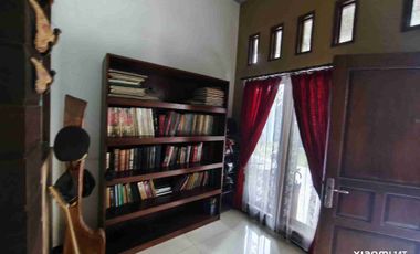 Rumah Siap Huni 565 m² + Bangunan Joglo – Hanya 2 Menit dari Stadion Manahan, Sumber Banjarsari Surakarta – SHM