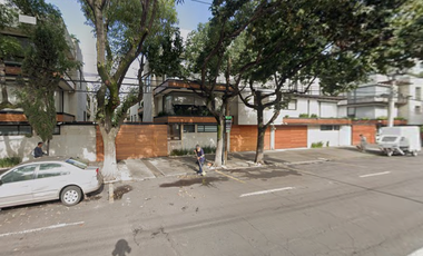 EXCELENTE CASA EN VENTA Y EN OPORTUNIDAD Y UBICADA EN AVENIDA AMORES 1631 CASA 11	BENITO JUAREZ	DEL VALLE SUR	CIUDAD DE MEXICO