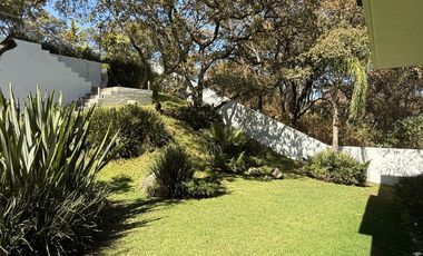 VENTA DE HERMOSA,MODERNA DE BUEN GUSTO EN HACIENDA DE VALLE ESCONDIDO