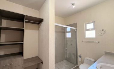 Casa en venta en Alta California