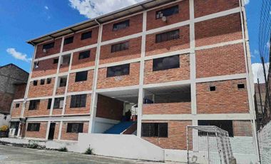 Propiedad con gran potencial terreno con edificio