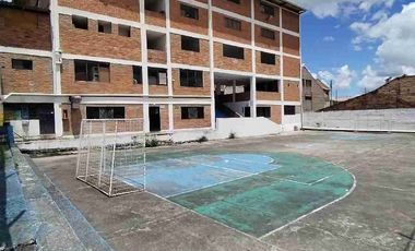 Propiedad con gran potencial terreno con edificio