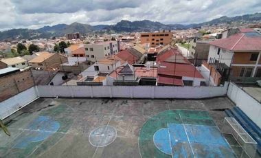 Propiedad con gran potencial terreno con edificio