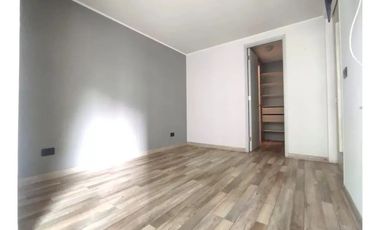 Venta Departamento Seminuevo 1 D + 1 B + 1 Bod Stgo Centro