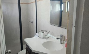 CASA AMUEBLADA EN RENTA EN OASIS RESIDENCIAL, LEÓN, GUANAJUATO