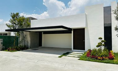 Casa en venta de una planta en privada