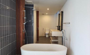 Villa minimalis design Mediterranian dijual di Sanur.