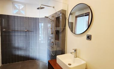 Villa baru design Mediterranian dijual di Sanur.