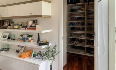 Casa en el exclusivo Condominio Los Bosques de la Planicie. Totalmente Remodelada.