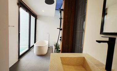 Villa cantik design Mediterranian dijual di Sanur.