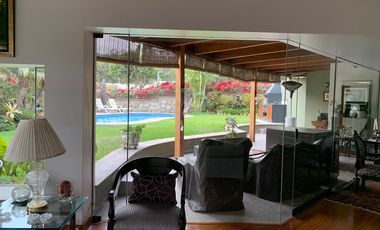 Casa de una planta en el exclusivo Condominio Bosques de La Planicie.