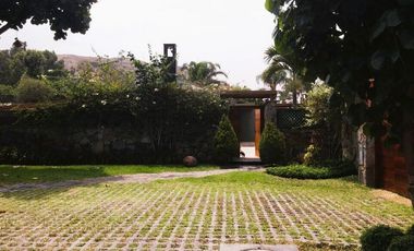 Casa de una planta en el exclusivo Condominio Bosques de La Planicie.