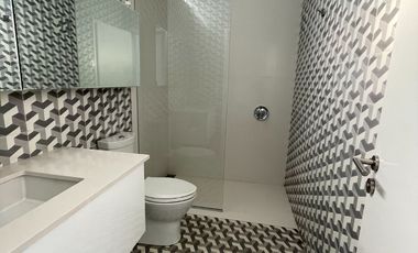 Casa Estilo Americano Renovada Totalmente en Condominio Los Bosques de la Planicie