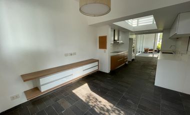 Casa Estilo Americano Renovada Totalmente en Condominio Los Bosques de la Planicie