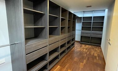 Casa Estilo Americano Renovada Totalmente en Condominio Los Bosques de la Planicie