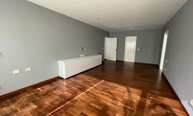 Casa Estilo Americano Renovada Totalmente en Condominio Los Bosques de la Planicie