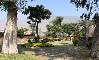 Casa Estilo Americano Renovada Totalmente en Condominio Los Bosques de la Planicie