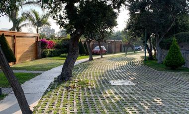 Casa Estilo Americano Renovada Totalmente en Condominio Los Bosques de la Planicie