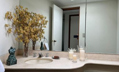 Casa en el exclusivo Condominio Los Bosques de La Planicie. Extensos jardines