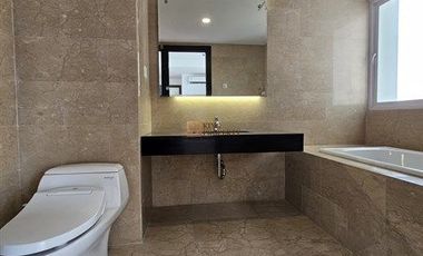 Bangun Setiap Hari dengan View Golf & City Skyline Dijual 2BR Apartemen Springhill Royale Suites