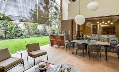 Hermosa Residencia de 2 Plantas en Exclusivo Condominio en Rinconada Baja.