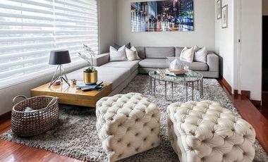 Hermosa Residencia de 2 Plantas en Exclusivo Condominio en Rinconada Baja.