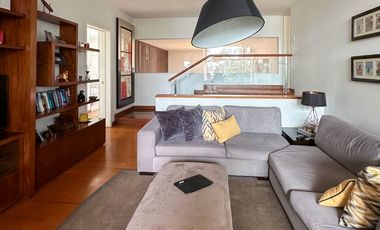 Hermosa Residencia de 2 Plantas en Exclusivo Condominio en Rinconada Baja.