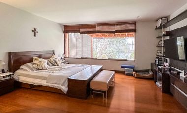 Hermosa Residencia de 2 Plantas en Exclusivo Condominio en Rinconada Baja.