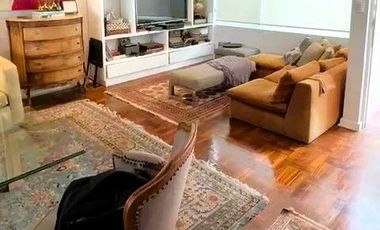 Moderna Casa Remodelada, en Zona Exclusiva Urb. Humboldt - Miraflores, con acceso directo al Parque