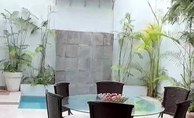 Moderna Casa Remodelada, en Zona Exclusiva Urb. Humboldt - Miraflores, con acceso directo al Parque