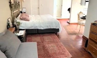 Moderna Casa Remodelada, en Zona Exclusiva Urb. Humboldt - Miraflores, con acceso directo al Parque