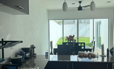 Casa en Venta de una Planta en Gran Santa Fe